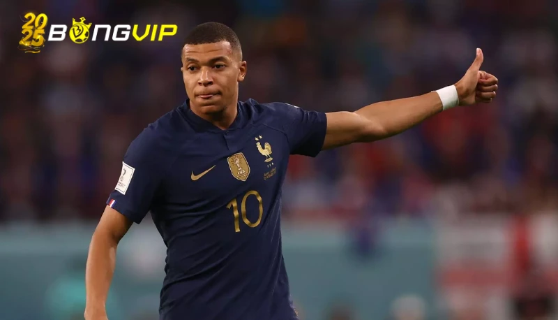 Mbappe lần đầu giành Giày Vàng châu Âu Ý nghĩa của danh hiệu Giày Vàng