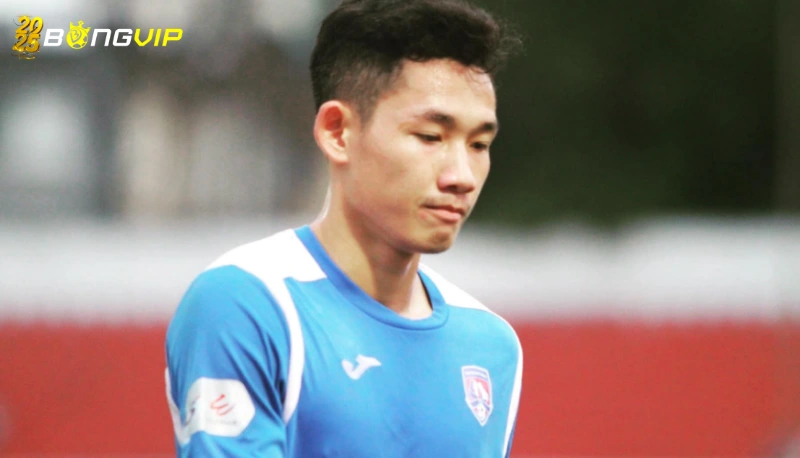 Tiền vệ Việt Nam được khen ngợi ở trận gặp Man Utd Lối chơi hiện đại, phù hợp với bóng đá châu Âu